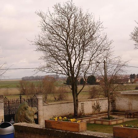 Château du Jard Chaumont-en-Vexin Exterior foto